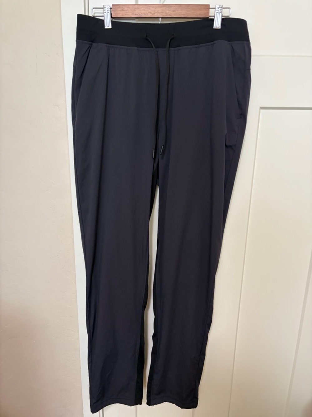 Lululemon Men's Great Wall Pant Joggers, 32" Size L, Black